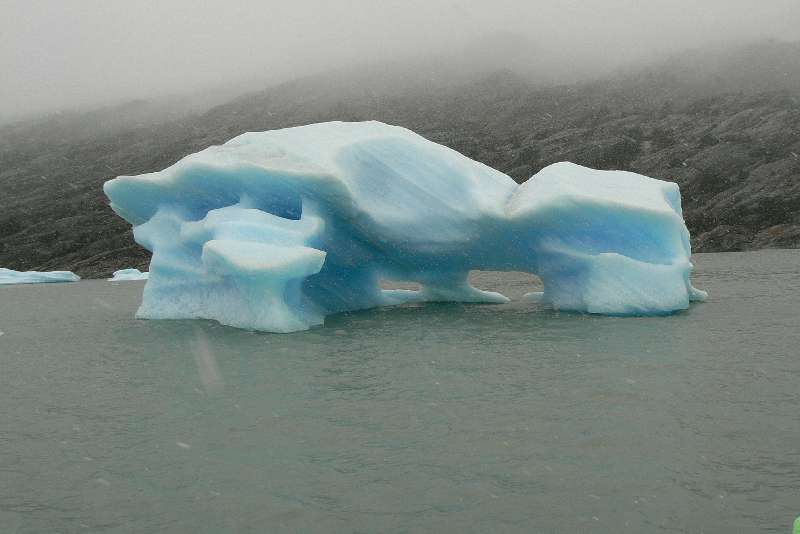 05 Iceberg Staccati dal Ghiacciaio Upsala